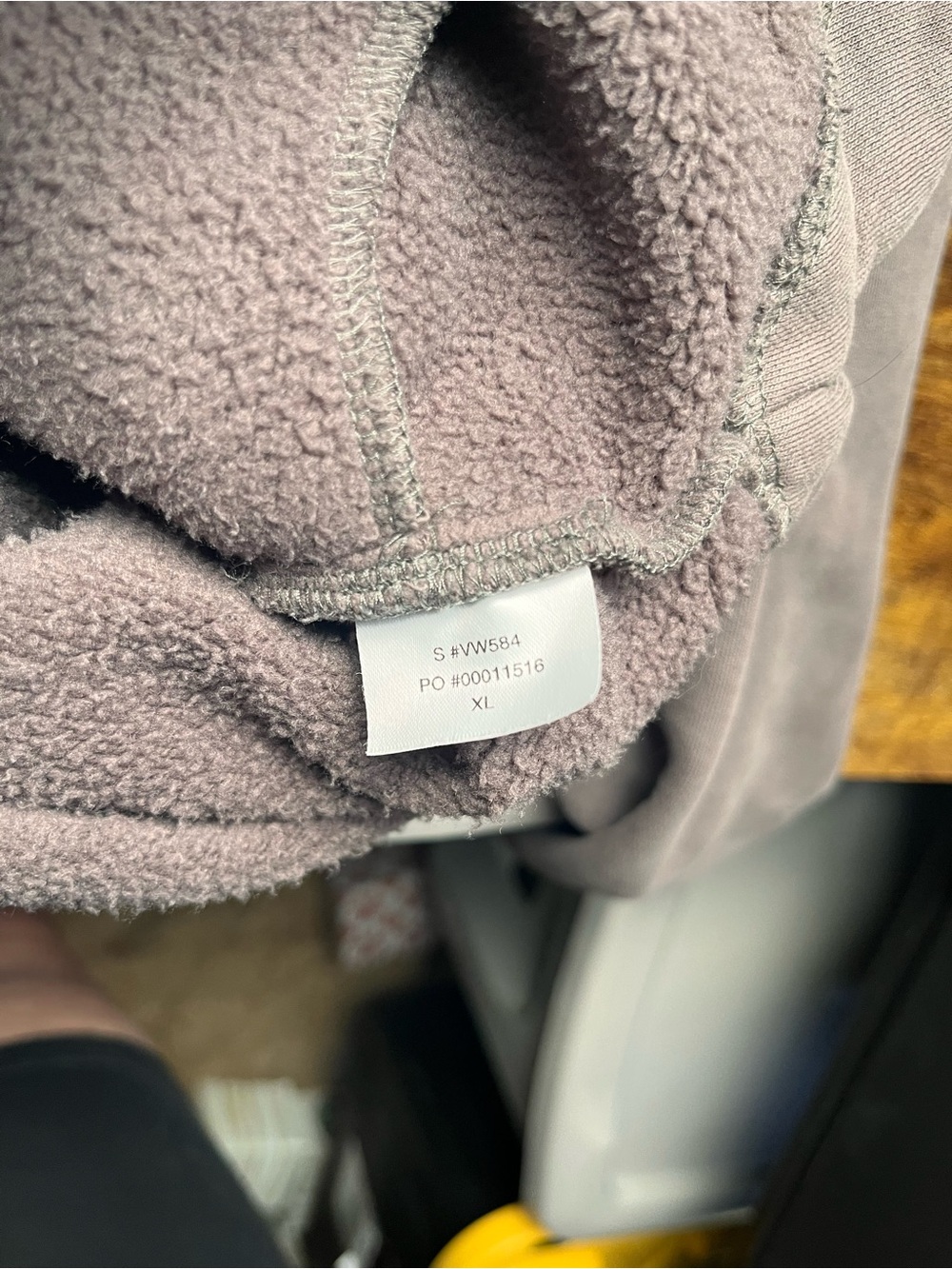 Vuori Women’s Restore Shirt Jacket in Chia XL - Picture 9 of 11